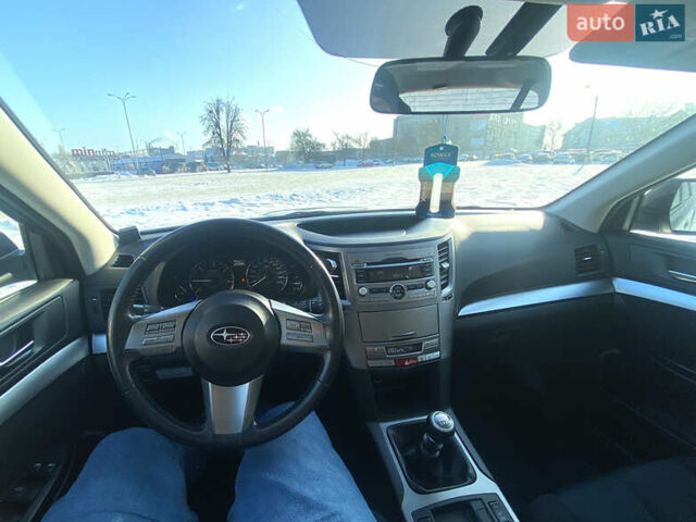 Сірий Субару Аутбек, об'ємом двигуна 2 л та пробігом 283 тис. км за 7600 $, фото 8 на Automoto.ua