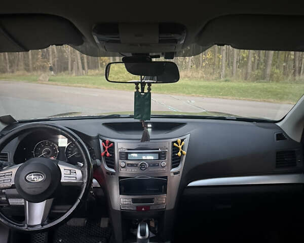 Серый Субару Аутбек, объемом двигателя 2.46 л и пробегом 198 тыс. км за 8750 $, фото 16 на Automoto.ua