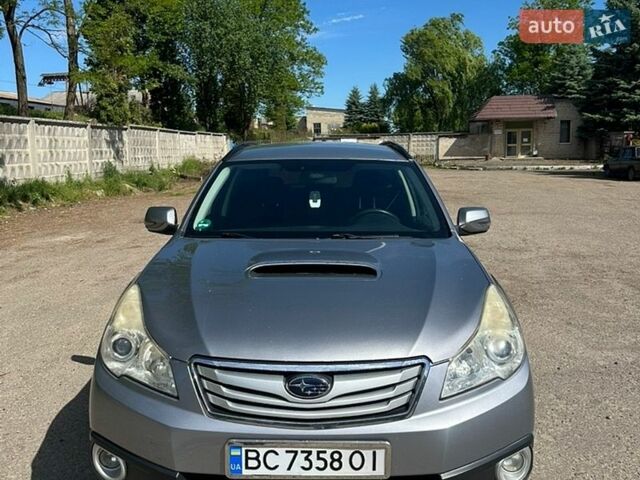 Сірий Субару Аутбек, об'ємом двигуна 2 л та пробігом 307 тис. км за 6499 $, фото 7 на Automoto.ua