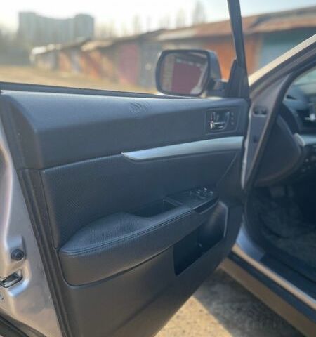 Сірий Субару Аутбек, об'ємом двигуна 2.46 л та пробігом 247 тис. км за 10000 $, фото 10 на Automoto.ua