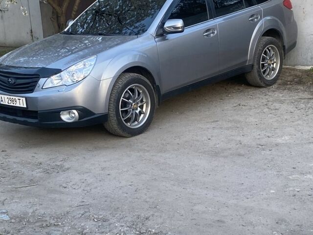 Сірий Субару Аутбек, об'ємом двигуна 2.5 л та пробігом 180 тис. км за 9900 $, фото 3 на Automoto.ua