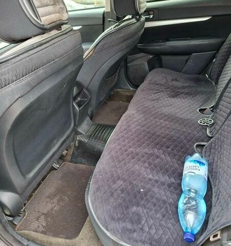 Сірий Субару Аутбек, об'ємом двигуна 2.46 л та пробігом 183 тис. км за 9000 $, фото 6 на Automoto.ua