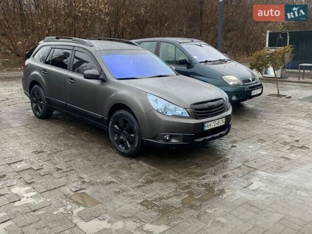 Сірий Субару Аутбек, об'ємом двигуна 2.46 л та пробігом 273 тис. км за 9500 $, фото 3 на Automoto.ua
