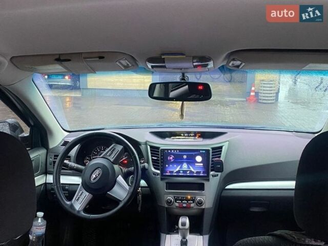 Сірий Субару Аутбек, об'ємом двигуна 2.46 л та пробігом 273 тис. км за 9500 $, фото 5 на Automoto.ua