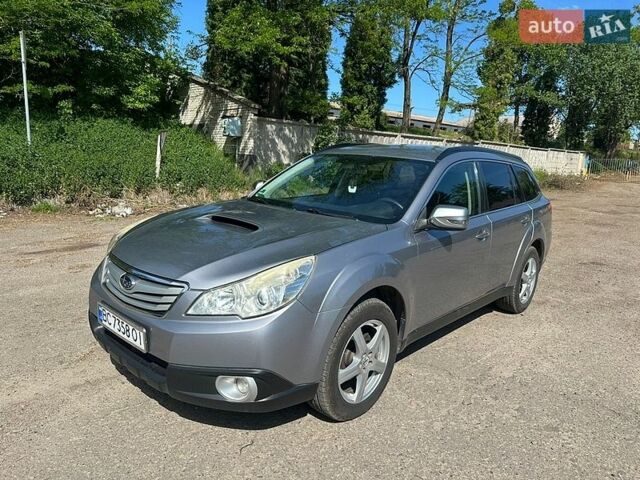 Сірий Субару Аутбек, об'ємом двигуна 2 л та пробігом 307 тис. км за 6499 $, фото 1 на Automoto.ua