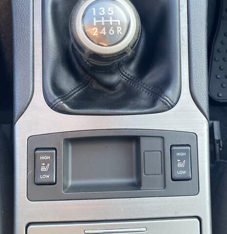 Сірий Субару Аутбек, об'ємом двигуна 2 л та пробігом 283 тис. км за 7600 $, фото 14 на Automoto.ua