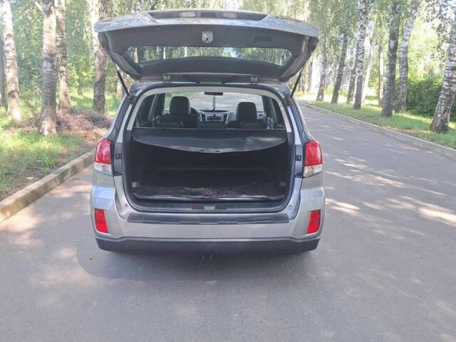 Сірий Субару Аутбек, об'ємом двигуна 2.4 л та пробігом 207 тис. км за 9200 $, фото 5 на Automoto.ua