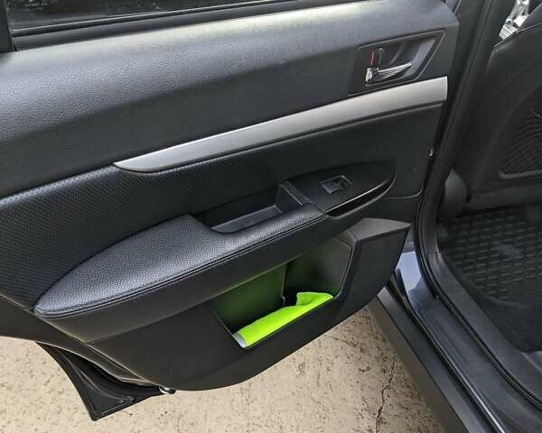 Сірий Субару Аутбек, об'ємом двигуна 2.46 л та пробігом 200 тис. км за 10200 $, фото 34 на Automoto.ua