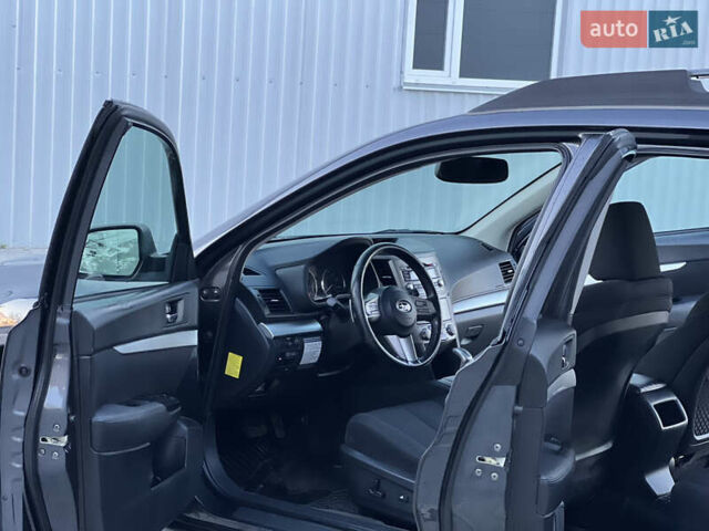 Сірий Субару Аутбек, об'ємом двигуна 2.46 л та пробігом 230 тис. км за 8300 $, фото 34 на Automoto.ua