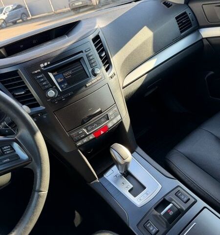 Сірий Субару Аутбек, об'ємом двигуна 2.46 л та пробігом 322 тис. км за 8700 $, фото 53 на Automoto.ua