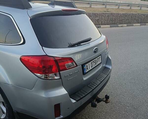 Сірий Субару Аутбек, об'ємом двигуна 2.46 л та пробігом 170 тис. км за 10700 $, фото 23 на Automoto.ua