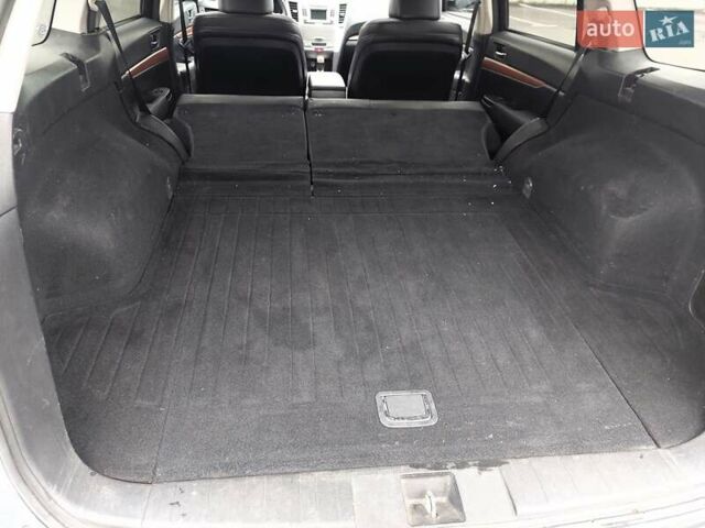 Сірий Субару Аутбек, об'ємом двигуна 2.46 л та пробігом 215 тис. км за 13250 $, фото 41 на Automoto.ua