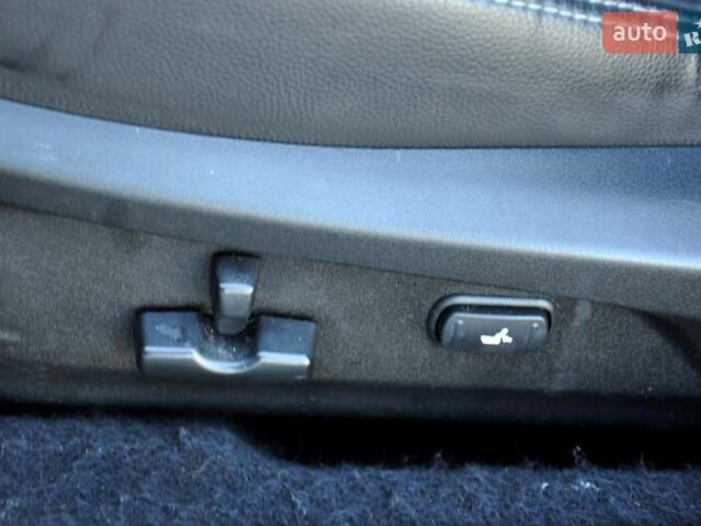 Сірий Субару Аутбек, об'ємом двигуна 2 л та пробігом 251 тис. км за 6800 $, фото 27 на Automoto.ua