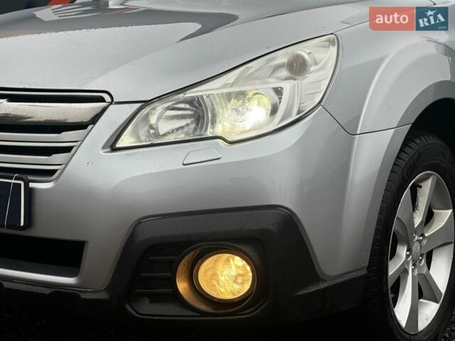 Серый Субару Аутбек, объемом двигателя 2.46 л и пробегом 250 тыс. км за 9990 $, фото 4 на Automoto.ua