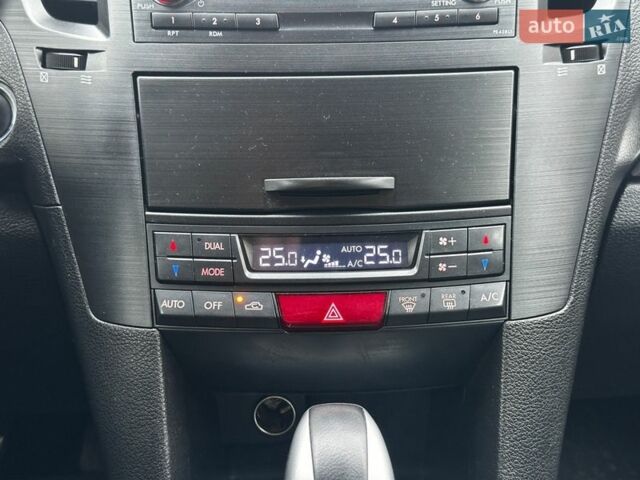 Серый Субару Аутбек, объемом двигателя 2.46 л и пробегом 250 тыс. км за 9990 $, фото 21 на Automoto.ua