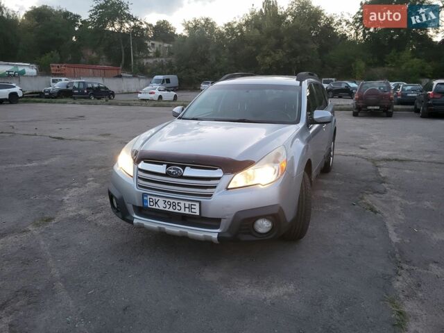 Сірий Субару Аутбек, об'ємом двигуна 2.46 л та пробігом 300 тис. км за 9500 $, фото 21 на Automoto.ua