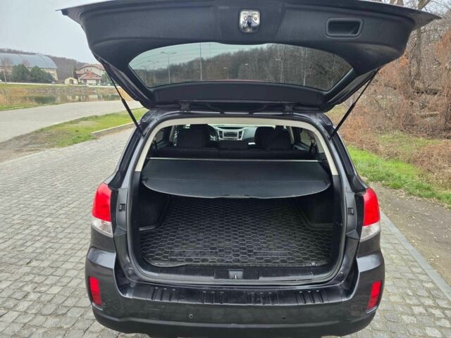 Сірий Субару Аутбек, об'ємом двигуна 2.5 л та пробігом 177 тис. км за 8400 $, фото 5 на Automoto.ua