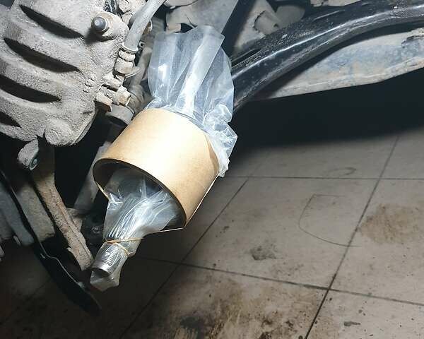 Серый Субару Аутбек, объемом двигателя 2.5 л и пробегом 322 тыс. км за 9700 $, фото 19 на Automoto.ua