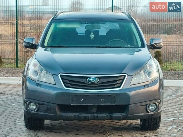 Сірий Субару Аутбек, об'ємом двигуна 2.46 л та пробігом 160 тис. км за 9300 $, фото 1 на Automoto.ua