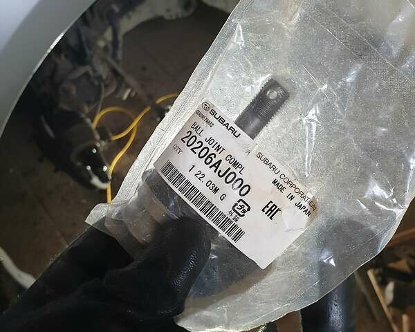 Серый Субару Аутбек, объемом двигателя 2.5 л и пробегом 322 тыс. км за 9700 $, фото 17 на Automoto.ua