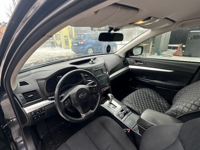 Сірий Субару Аутбек, об'ємом двигуна 2 л та пробігом 170 тис. км за 11500 $, фото 4 на Automoto.ua