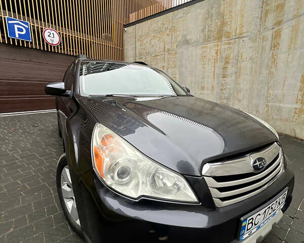 Серый Субару Аутбек, объемом двигателя 2.46 л и пробегом 225 тыс. км за 8900 $, фото 3 на Automoto.ua