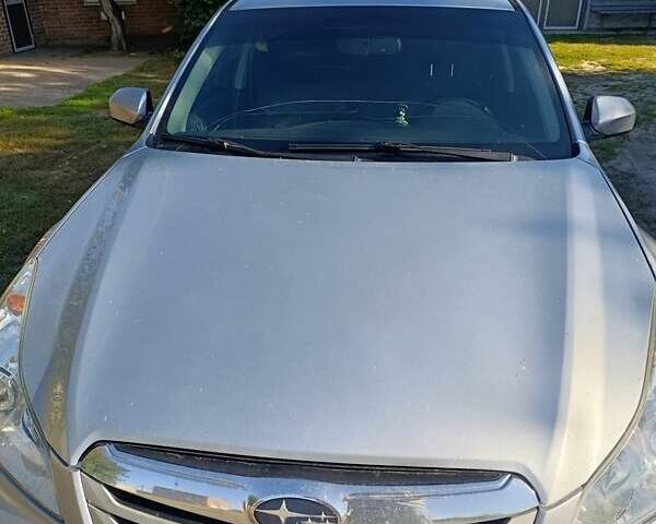 Серый Субару Аутбек, объемом двигателя 2.46 л и пробегом 178 тыс. км за 9999 $, фото 3 на Automoto.ua