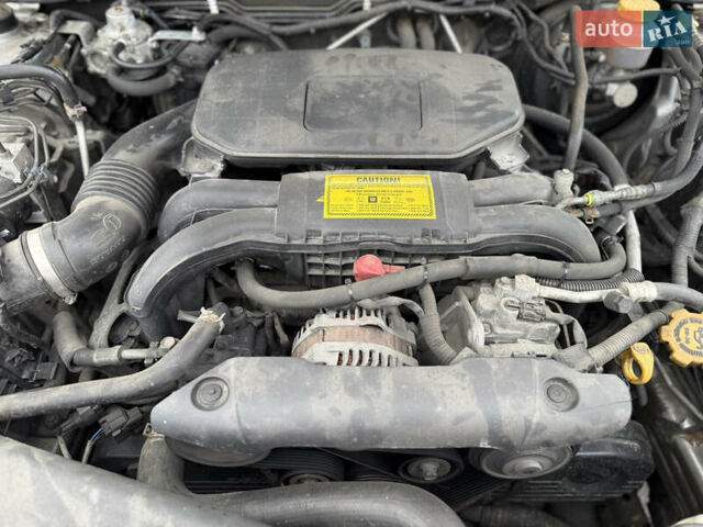 Сірий Субару Аутбек, об'ємом двигуна 2.46 л та пробігом 258 тис. км за 9000 $, фото 10 на Automoto.ua