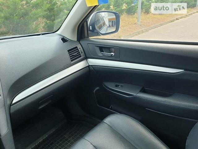 Серый Субару Аутбек, объемом двигателя 2.5 л и пробегом 322 тыс. км за 9200 $, фото 86 на Automoto.ua