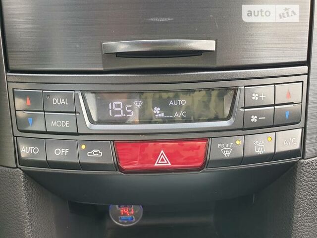 Серый Субару Аутбек, объемом двигателя 2.5 л и пробегом 322 тыс. км за 9200 $, фото 65 на Automoto.ua