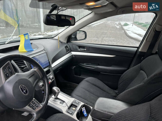 Сірий Субару Аутбек, об'ємом двигуна 2.5 л та пробігом 240 тис. км за 8900 $, фото 10 на Automoto.ua