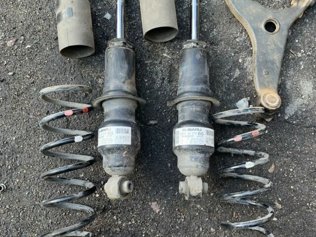 Серый Субару Аутбек, объемом двигателя 2.5 л и пробегом 201 тыс. км за 11000 $, фото 13 на Automoto.ua