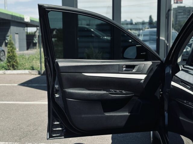 Серый Субару Аутбек, объемом двигателя 2.46 л и пробегом 296 тыс. км за 8999 $, фото 18 на Automoto.ua