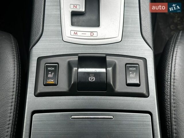 Серый Субару Аутбек, объемом двигателя 2.46 л и пробегом 250 тыс. км за 9990 $, фото 19 на Automoto.ua