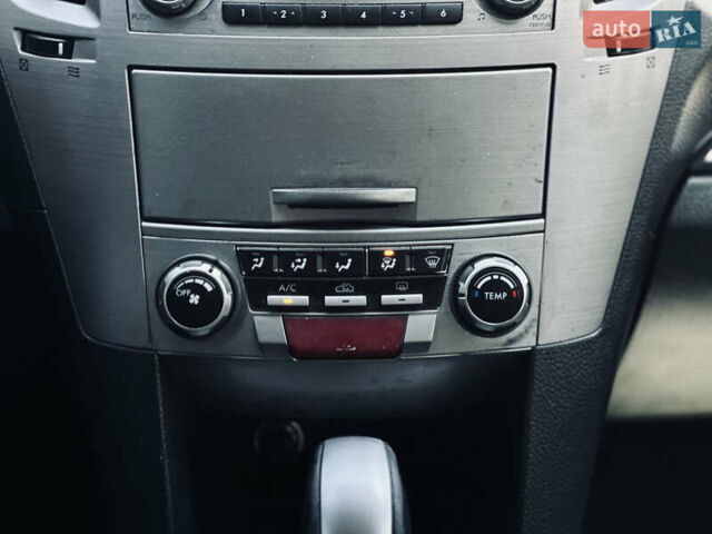 Серый Субару Аутбек, объемом двигателя 2.46 л и пробегом 296 тыс. км за 9400 $, фото 31 на Automoto.ua