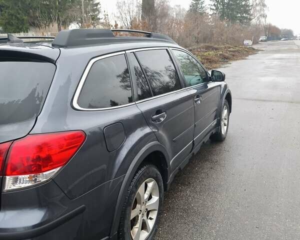 Сірий Субару Аутбек, об'ємом двигуна 2.46 л та пробігом 285 тис. км за 9000 $, фото 3 на Automoto.ua