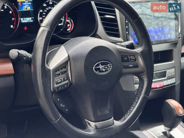 Серый Субару Аутбек, объемом двигателя 2.46 л и пробегом 297 тыс. км за 9300 $, фото 16 на Automoto.ua