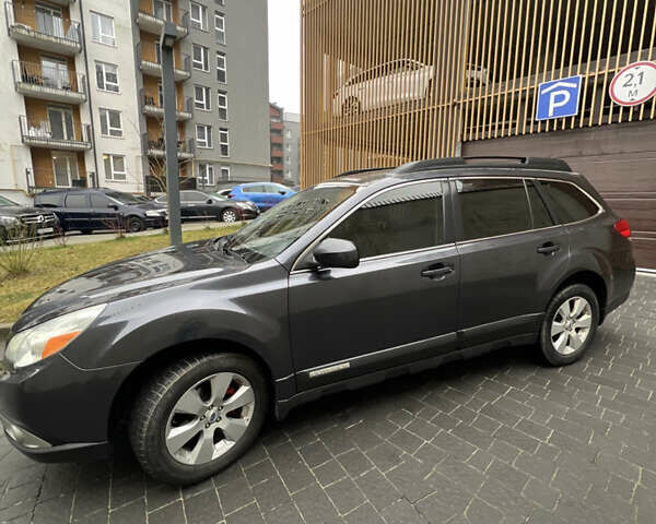 Серый Субару Аутбек, объемом двигателя 2.46 л и пробегом 225 тыс. км за 8900 $, фото 4 на Automoto.ua