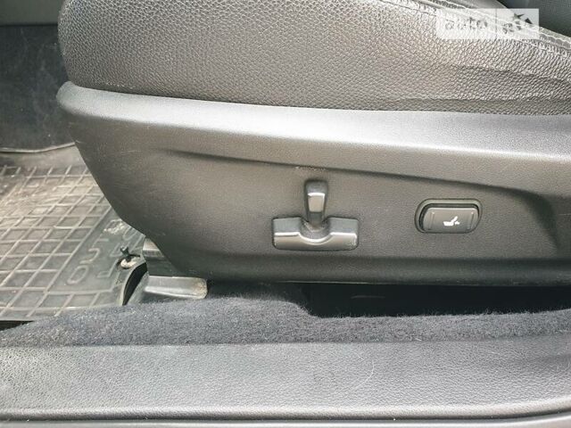 Серый Субару Аутбек, объемом двигателя 2.5 л и пробегом 322 тыс. км за 9700 $, фото 53 на Automoto.ua