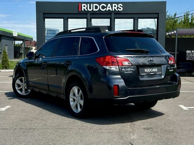 Серый Субару Аутбек, объемом двигателя 2.46 л и пробегом 296 тыс. км за 8999 $, фото 3 на Automoto.ua