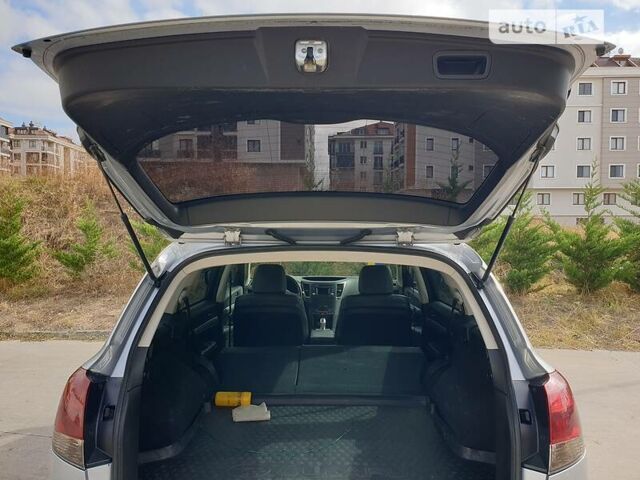 Серый Субару Аутбек, объемом двигателя 2.5 л и пробегом 322 тыс. км за 9700 $, фото 81 на Automoto.ua