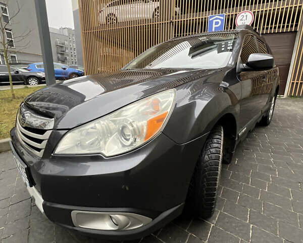 Серый Субару Аутбек, объемом двигателя 2.46 л и пробегом 225 тыс. км за 8900 $, фото 1 на Automoto.ua