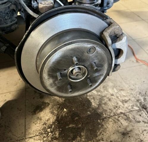 Сірий Субару Аутбек, об'ємом двигуна 2.46 л та пробігом 322 тис. км за 8700 $, фото 66 на Automoto.ua