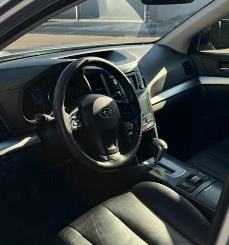 Сірий Субару Аутбек, об'ємом двигуна 2.46 л та пробігом 322 тис. км за 8700 $, фото 23 на Automoto.ua