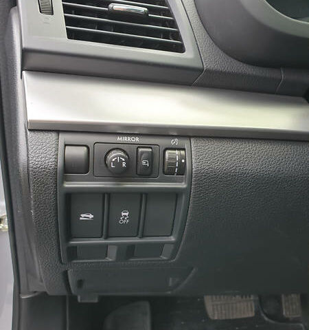 Серый Субару Аутбек, объемом двигателя 2.5 л и пробегом 322 тыс. км за 10299 $, фото 47 на Automoto.ua