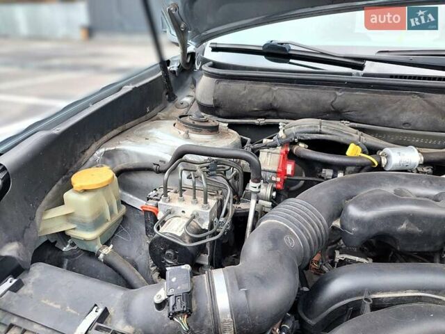 Сірий Субару Аутбек, об'ємом двигуна 2.46 л та пробігом 215 тис. км за 13250 $, фото 49 на Automoto.ua