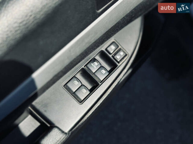 Серый Субару Аутбек, объемом двигателя 2.46 л и пробегом 296 тыс. км за 9400 $, фото 19 на Automoto.ua