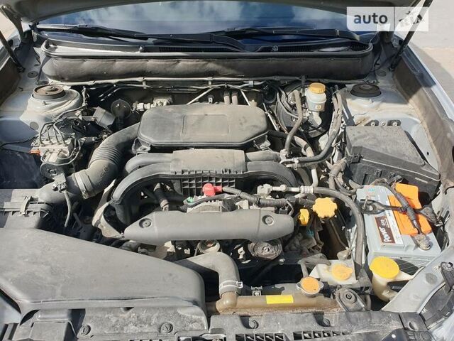 Серый Субару Аутбек, объемом двигателя 2.5 л и пробегом 322 тыс. км за 10299 $, фото 76 на Automoto.ua