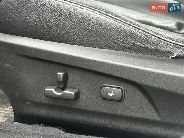 Серый Субару Аутбек, объемом двигателя 2.46 л и пробегом 250 тыс. км за 9990 $, фото 13 на Automoto.ua