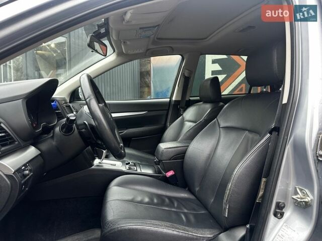 Серый Субару Аутбек, объемом двигателя 2.46 л и пробегом 250 тыс. км за 9990 $, фото 16 на Automoto.ua